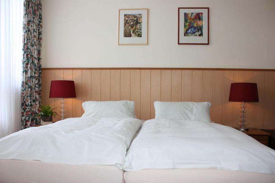 Hotel Roemerhafen Κολωνία Εξωτερικό φωτογραφία