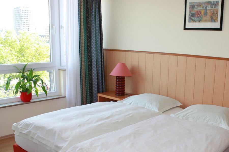 Hotel Roemerhafen Κολωνία Εξωτερικό φωτογραφία